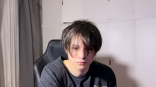 SasukeUhchiaa online show from 12, 2, 2026