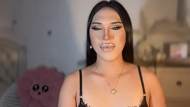 Ts glamxxxx online show from 5, 11, 2025