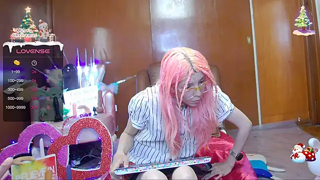 Skinygirl online show from 17, 1, 2025