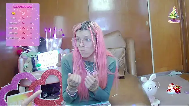 Skinygirl online show from 25, 9, 2025