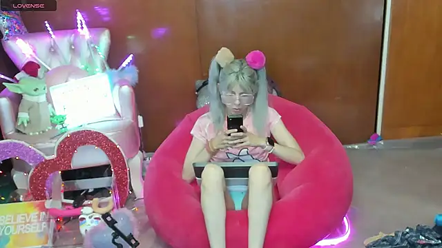 Skinygirl online show from 14, 5, 2026