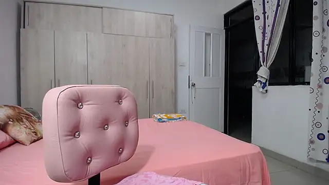 Snapshot of agatfox chatting on 15, 2, 2026 agatfox online show from 15, 2, 2026