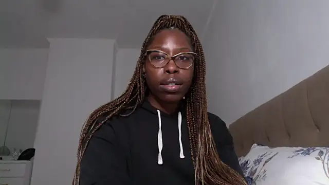 MadamIndigo online show from 21, 12, 2024