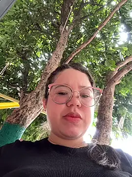 Lucyklein2022 online show from 9, 1, 2025