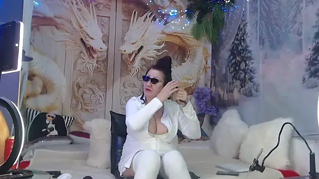 Snapshot of NightOrhideya chatting on 17, 12, 2025 NightOrhideya online show from 17, 12, 2025