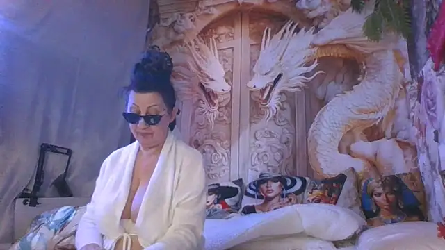 Snapshot of NightOrhideya chatting on 9, 2, 2026 NightOrhideya online show from 9, 2, 2026