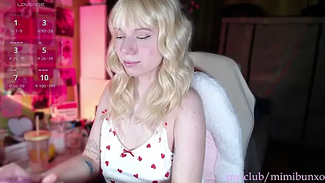 Snapshot of freya_sunny chatting on 13, 2, 2026 freya sunny online show from 13, 2, 2026