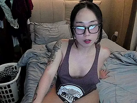 Snapshot of MissAyaCollins chatting on 18, 4, 2026 MissAyaCollins online show from 18, 4, 2026