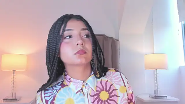 Snapshot of Emma_Torres__ chatting on 29, 6, 2026 Emma Torres online show from 29, 6, 2026