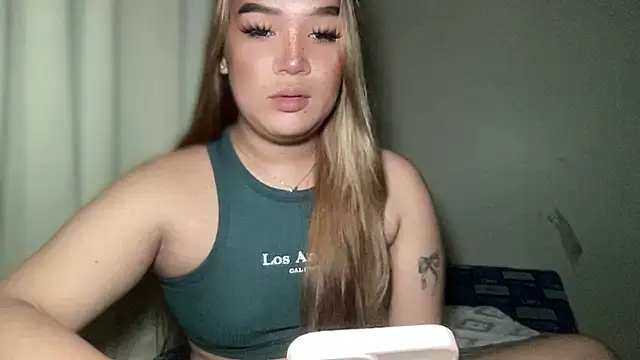 MissCataleyaxxx online show from 18, 2, 2025