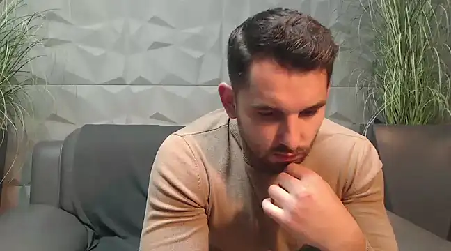 Antoniodiamond online show from 7, 12, 2024