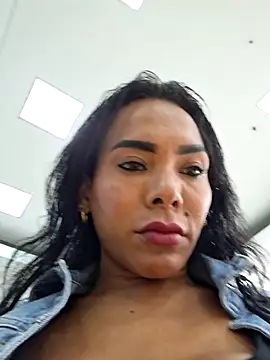 Doll Loren online show from 28, 10, 2025