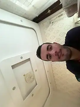 Snapshot of boyygirlls chatting on 7, 10, 2025 boyygirlls online show from 7, 10, 2025