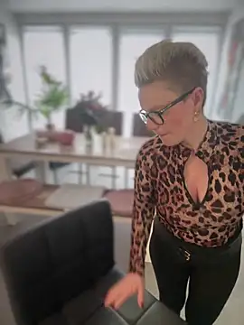 German Milf online show from 12, 2, 2025