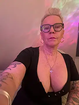 German Milf online show from 17, 3, 2026
