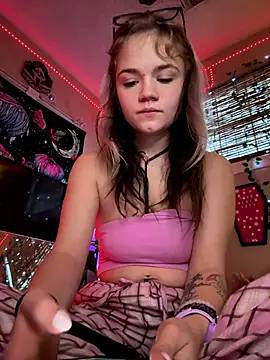 Cutiepiespanks online show from 2, 12, 2025