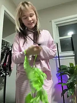 Cutiepiespanks online show from 2, 2, 2026