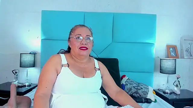 Keira Lennox online show from 21, 1, 2025