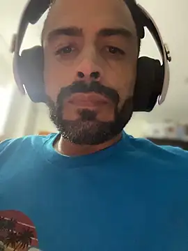 Snapshot of JayJayRod chatting on 6, 4, 2026 JayJayRod online show from 6, 4, 2026