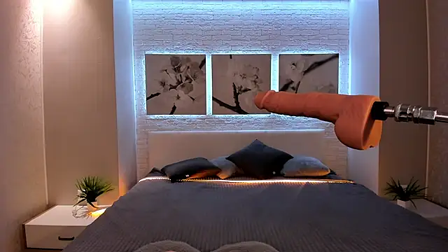 Betty June online show from 5, 10, 2025