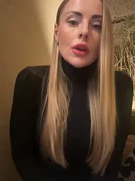 Snapshot of EmaSalis chatting on 27, 2, 2025 EmaSalis online show from 27, 2, 2025