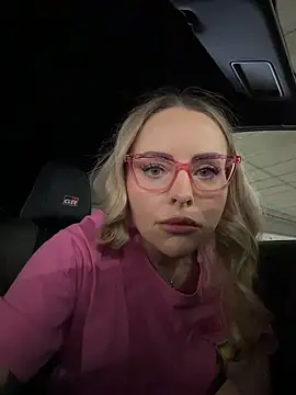 Snapshot of EmaSalis chatting on 18, 2, 2026 EmaSalis online show from 18, 2, 2026