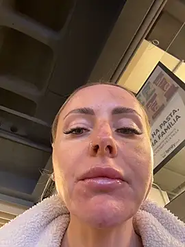 Snapshot of EmaSalis chatting on 27, 2, 2026 EmaSalis online show from 27, 2, 2026