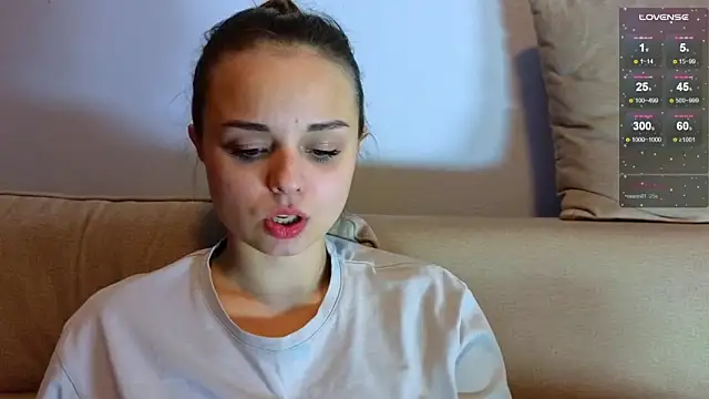 Snapshot of Misss_Vikk chatting on 22, 2, 2025 Misss Vikk online show from 22, 2, 2025