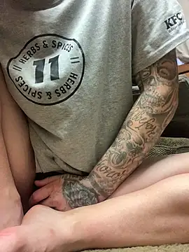 mommyslittlefemboy online show from 5, 11, 2025