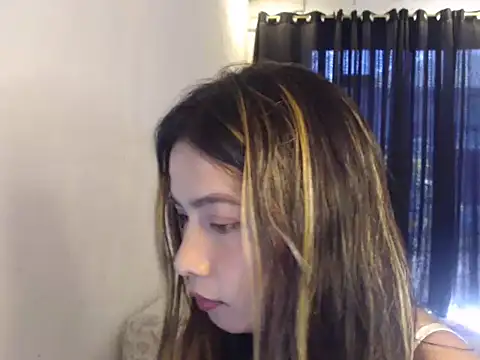 Snapshot of Urbabygirl_jenny chatting on 18, 6, 2026 Urbabygirl jenny online show from 18, 6, 2026