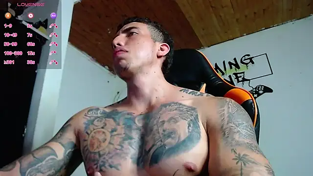 Snapshot of Adam_Hudsond chatting on 18, 12, 2024 Adam Hudsond online show from 18, 12, 2024