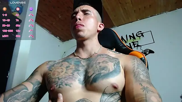 Snapshot of Adam_Hudsond chatting on 30, 1, 2025 Adam Hudsond online show from 30, 1, 2025