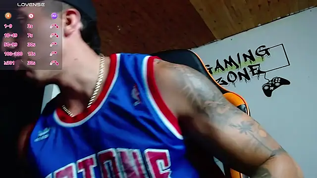 Snapshot of Adam_Hudsond chatting on 12, 2, 2025 Adam Hudsond online show from 12, 2, 2025