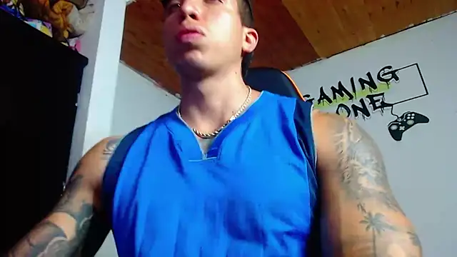 Snapshot of Adam_Hudsond chatting on 5, 3, 2025 Adam Hudsond online show from 5, 3, 2025