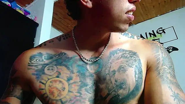 Snapshot of Adam_Hudsond chatting on 6, 3, 2025 Adam Hudsond online show from 6, 3, 2025