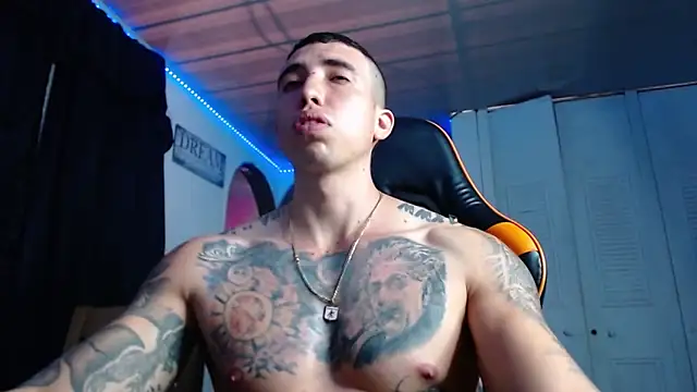 Snapshot of Adam_Hudsond chatting on 14, 10, 2025 Adam Hudsond online show from 14, 10, 2025