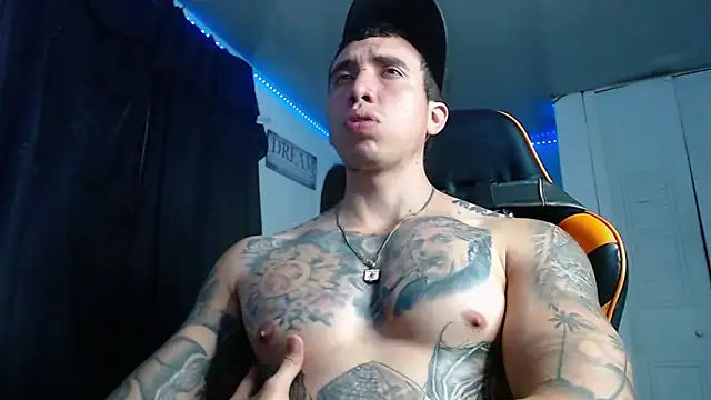 Snapshot of Adam_Hudsond chatting on 7, 11, 2025 Adam Hudsond online show from 7, 11, 2025