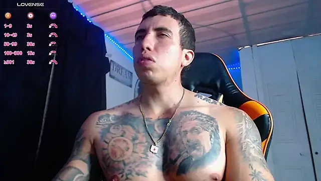 Snapshot of Adam_Hudsond chatting on 13, 11, 2025 Adam Hudsond online show from 13, 11, 2025