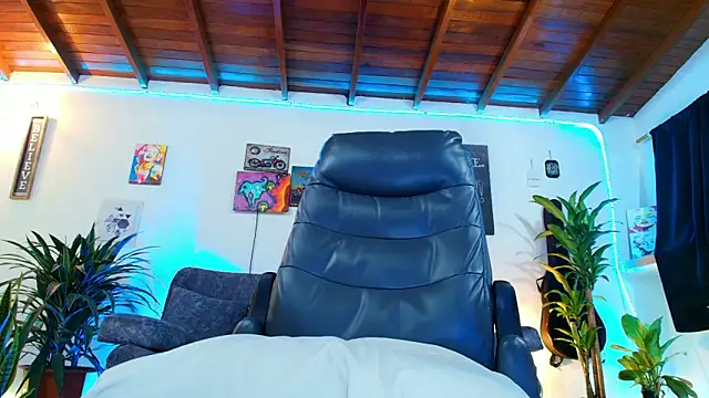 RyanCarter  online show from 28, 9, 2025