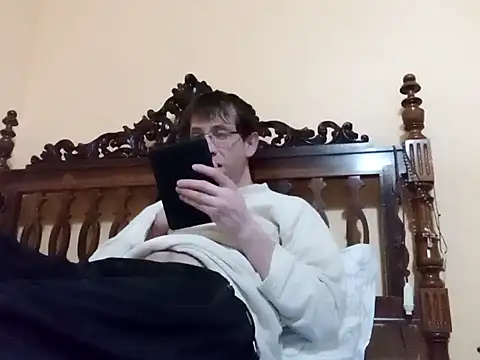 Snapshot of White_rabbit_ chatting on 5, 1, 2025 White rabbit  online show from 5, 1, 2025