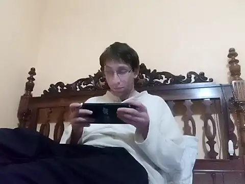 Snapshot of White_rabbit_ chatting on 10, 1, 2025 White rabbit  online show from 10, 1, 2025