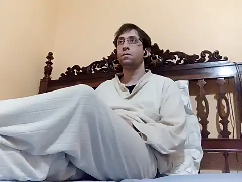 Snapshot of White_rabbit_ chatting on 11, 1, 2025 White rabbit  online show from 11, 1, 2025