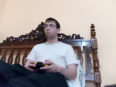 Snapshot of White_rabbit_ chatting on 7, 2, 2025 White rabbit  online show from 7, 2, 2025