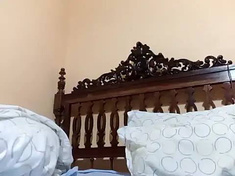 Snapshot of White_rabbit_ chatting on 15, 2, 2025 White rabbit  online show from 15, 2, 2025