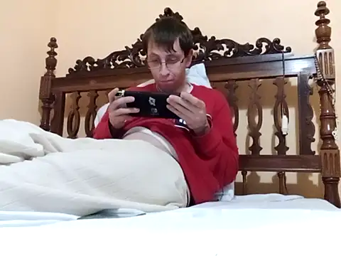 Snapshot of White_rabbit_ chatting on 8, 3, 2025 White rabbit  online show from 8, 3, 2025