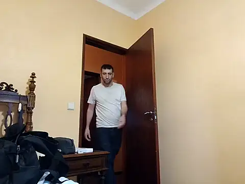 Snapshot of White_rabbit_ chatting on 31, 10, 2025 White rabbit  online show from 31, 10, 2025