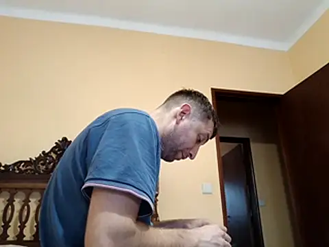 Snapshot of White_rabbit_ chatting on 1, 11, 2025 White rabbit  online show from 1, 11, 2025