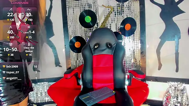 nickyminach  online show from 17, 12, 2024