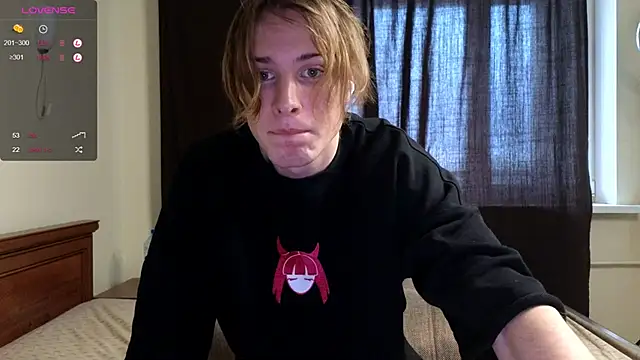 Snapshot of Cryptikov chatting on 6, 12, 2024 Cryptikov online show from 6, 12, 2024