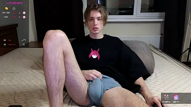 Snapshot of Cryptikov chatting on 6, 12, 2024 Cryptikov online show from 6, 12, 2024